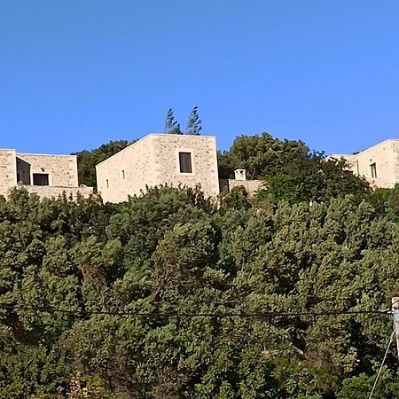 Litiniana Villas トリオペトラ エクステリア 写真