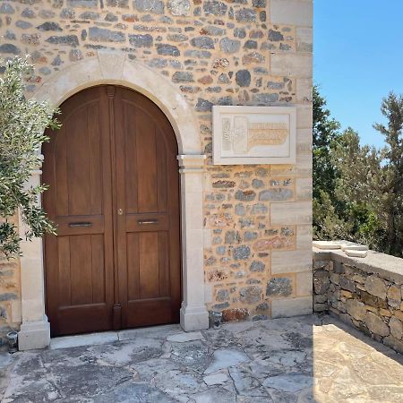 Litiniana Villas トリオペトラ エクステリア 写真