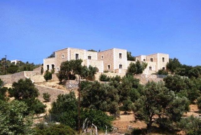 Litiniana Villas トリオペトラ エクステリア 写真