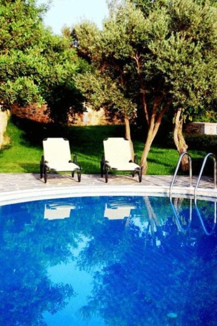 Litiniana Villas トリオペトラ エクステリア 写真